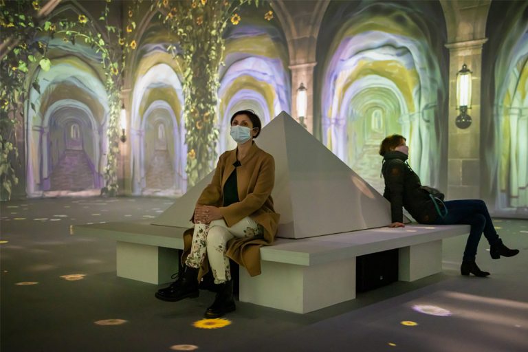 malerei-als-3d-erlebnis-van-gogh-the-immersive-experience-re-flect