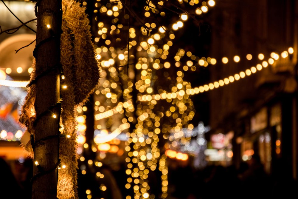 Weihnachtsmärkte mit Lichterwald