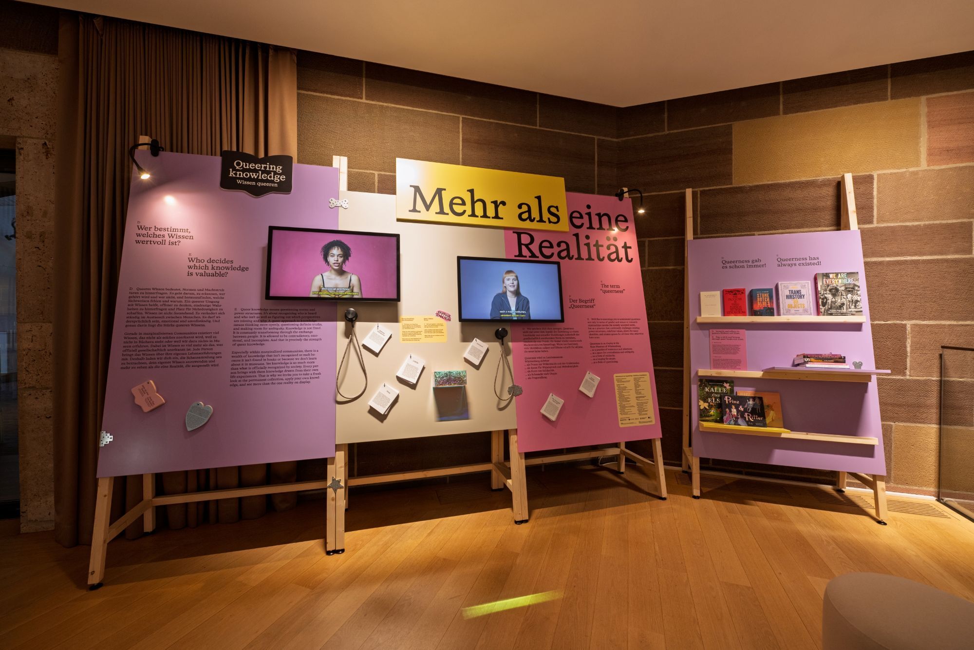 Ausstellung Mehr als eine Realität Infotafeln