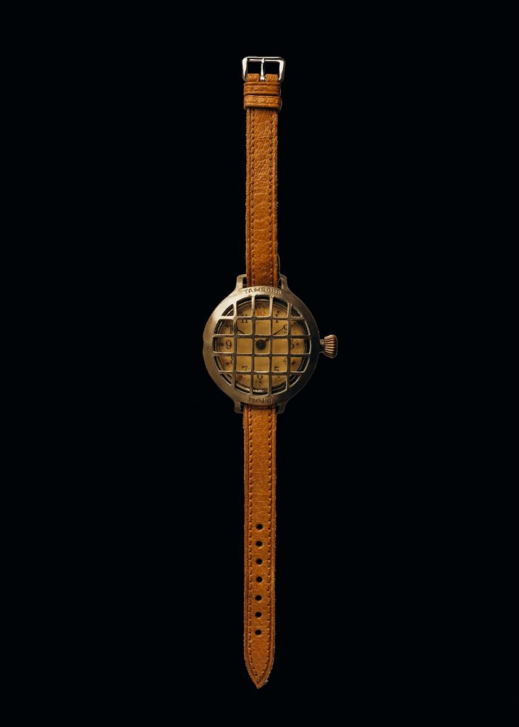 Schützengrabenuhr mit Gitterschutz und Lederarmband aus dem Ersten Weltkrieg, Gebrüder Thiel GmbH Ruhla, ca. 1914–1918.